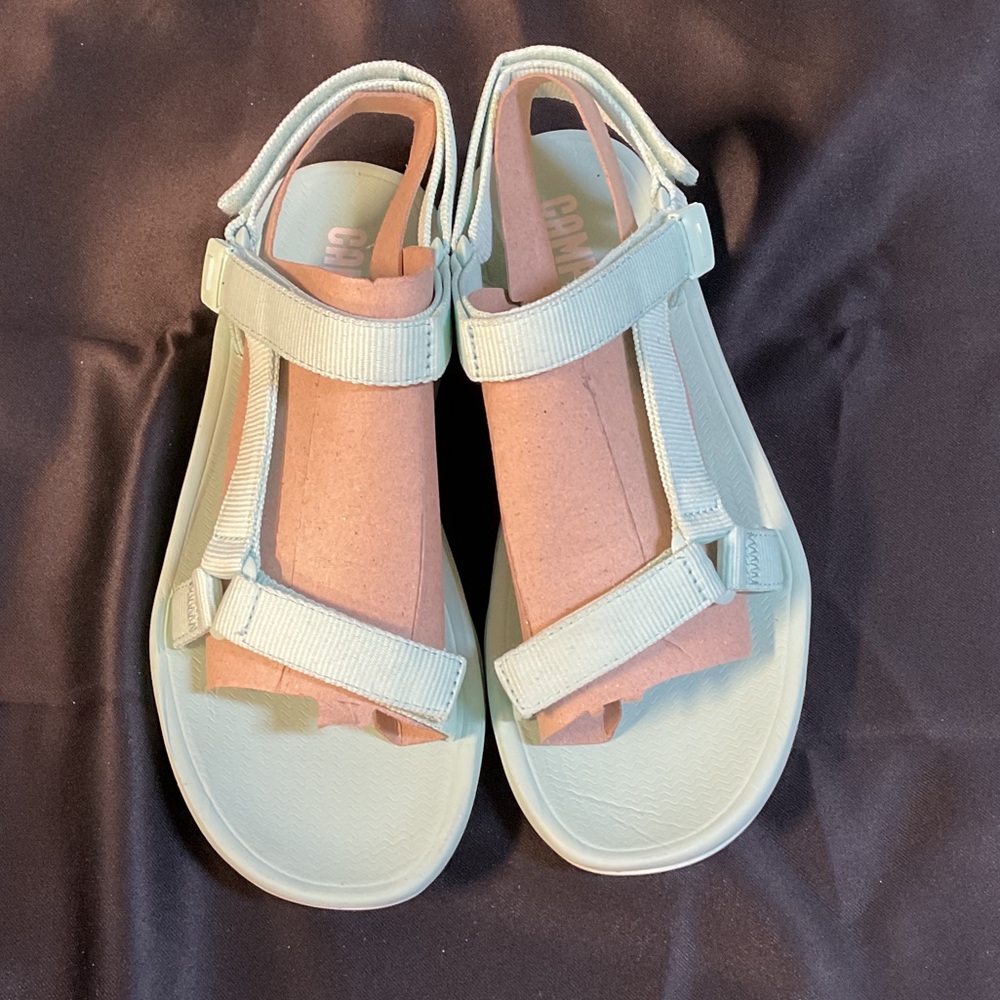 Women’s Sandals in Light Blue